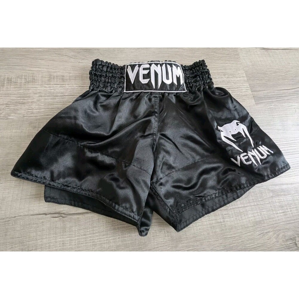 Venum Muay Thai Shorts Mens Size XS Logo Black White Kickboxing MMA Fighting